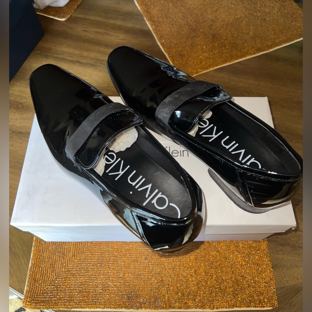 Black Calvin Klein Size 11